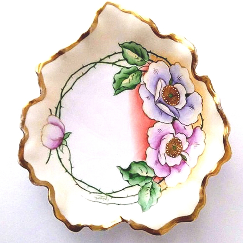 ANTIQUE Z.S & CO. BAVARIA PORCELAIN LEAF DISH GOLD RIM HOME DECOR SERVEWARE